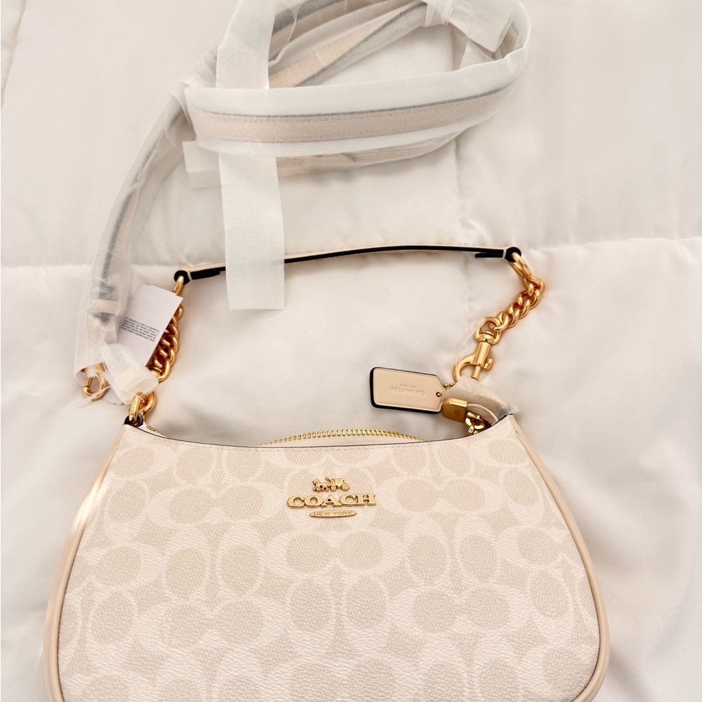 Coach Teri Shoulder Bag in Cream - Picture 2 of 4